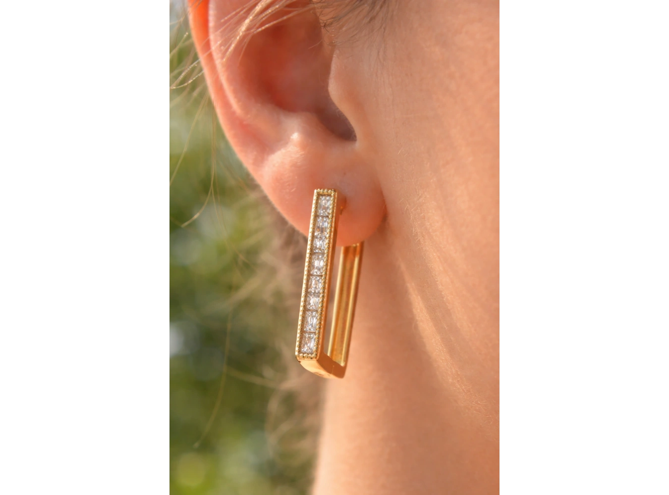 Altın Renk Taşlı Tx Küpe (Çift)