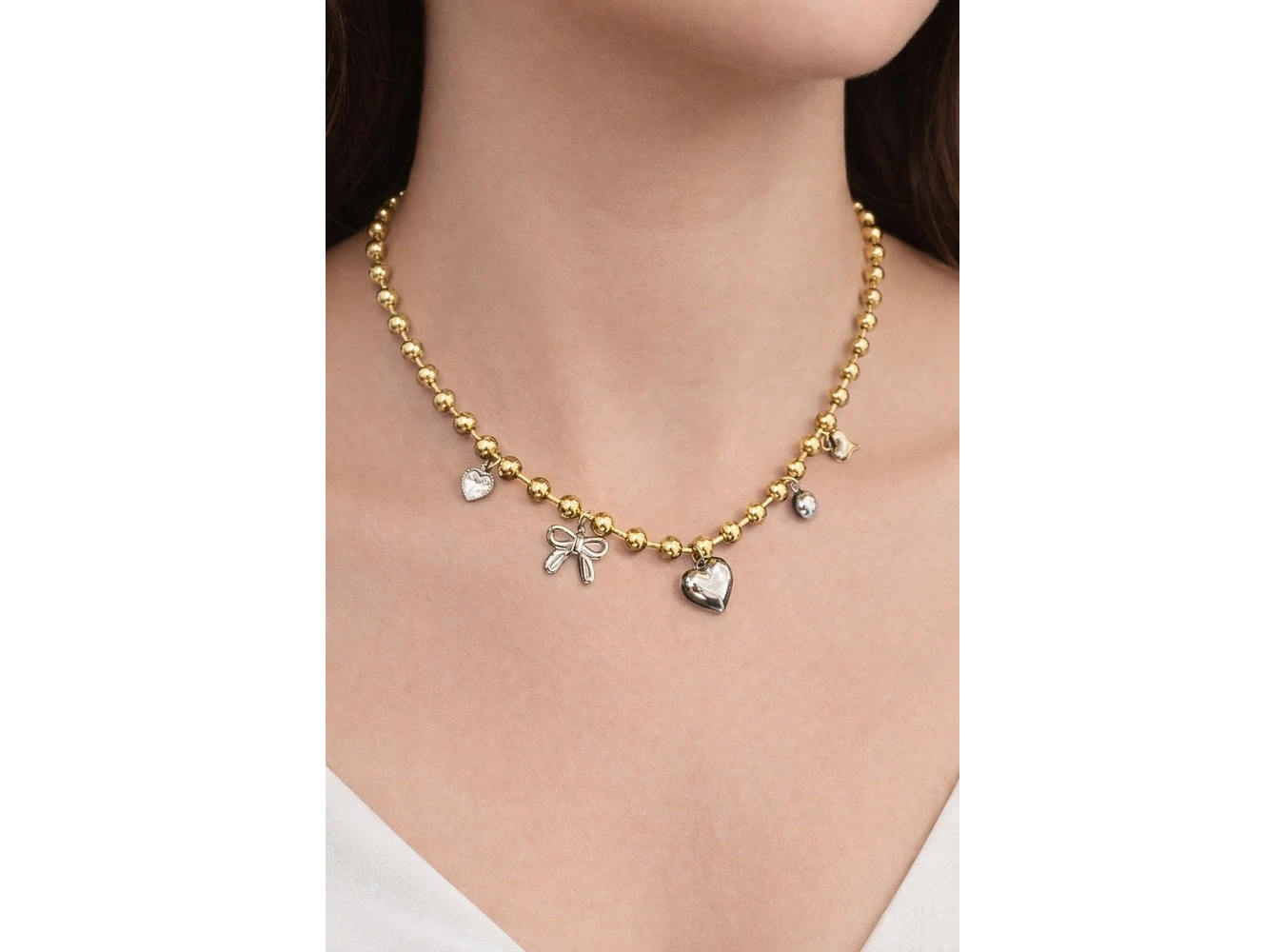 Altın Renk Top Zincir Detaylı Karışık Charmlı Çelik Kolye