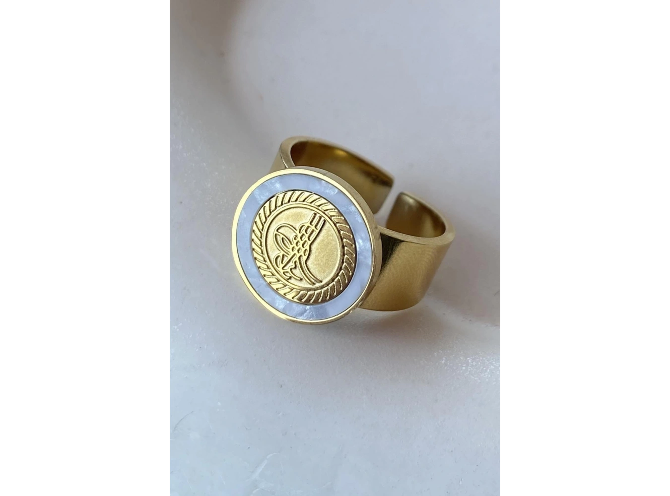 Altın Renk Tuğra Figürlü Ayarlanabilir Çelik Yüzük