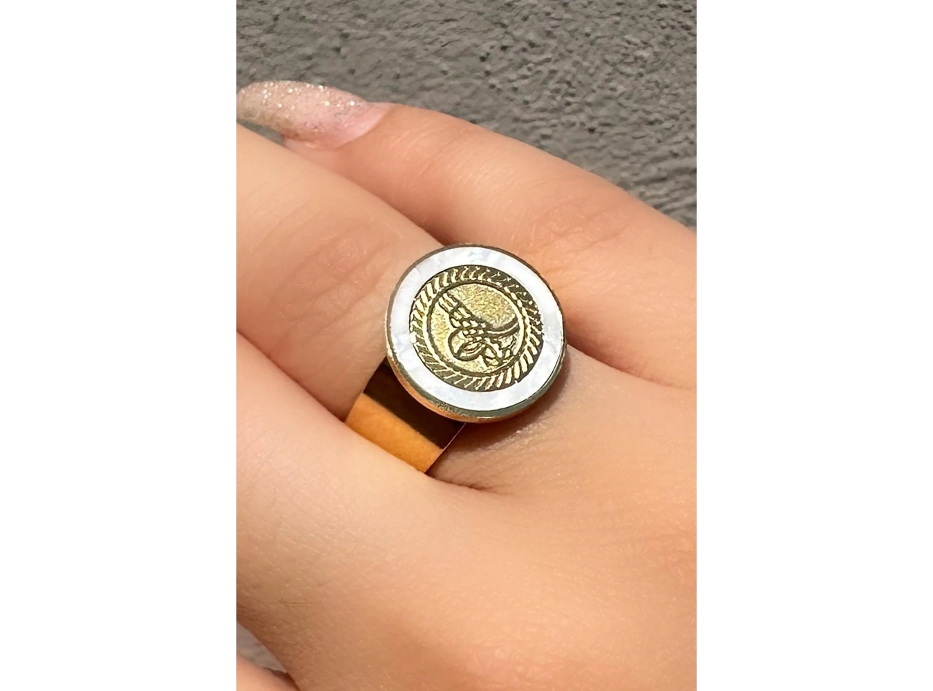 Altın Renk Tuğra Figürlü Ayarlanabilir Çelik Yüzük