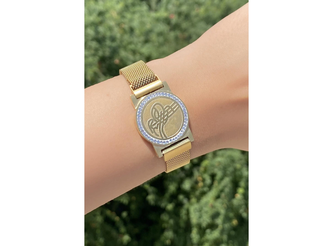 Altın Renk Tuğra Figürlü Hasır Kordonlu Çelik Bileklik