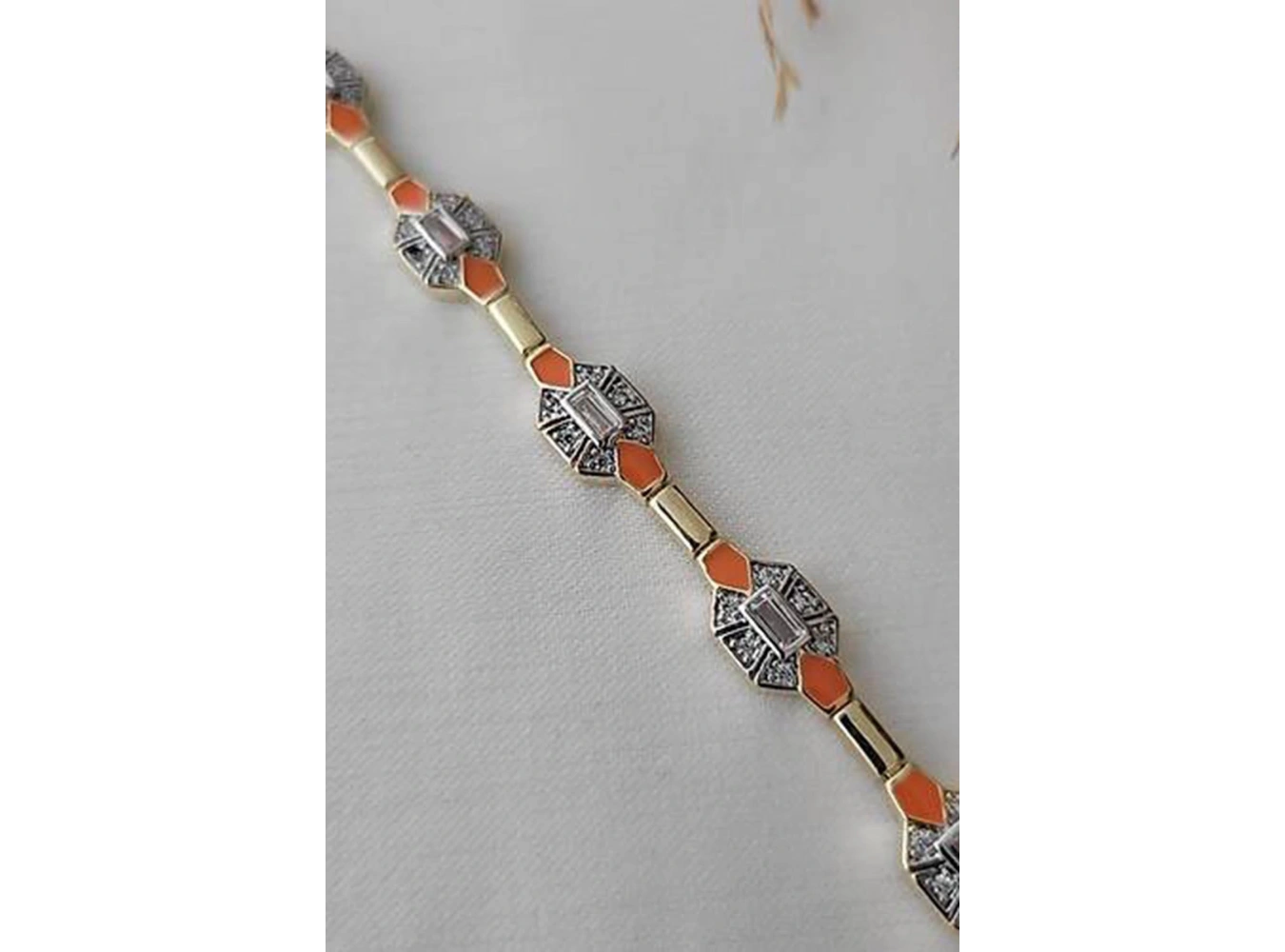 Altın Renk Turuncu Mineli 14K Altın Kaplama Taşlı Bileklik