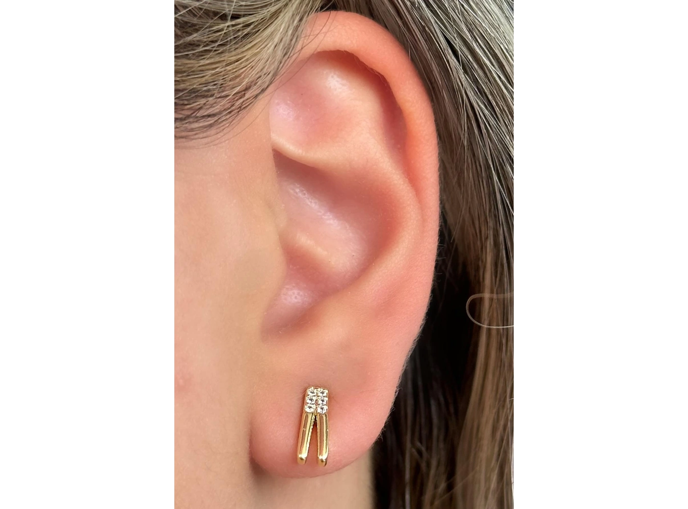 Altın Renk VİP Taş Detaylı YSX Küpe (Çift)