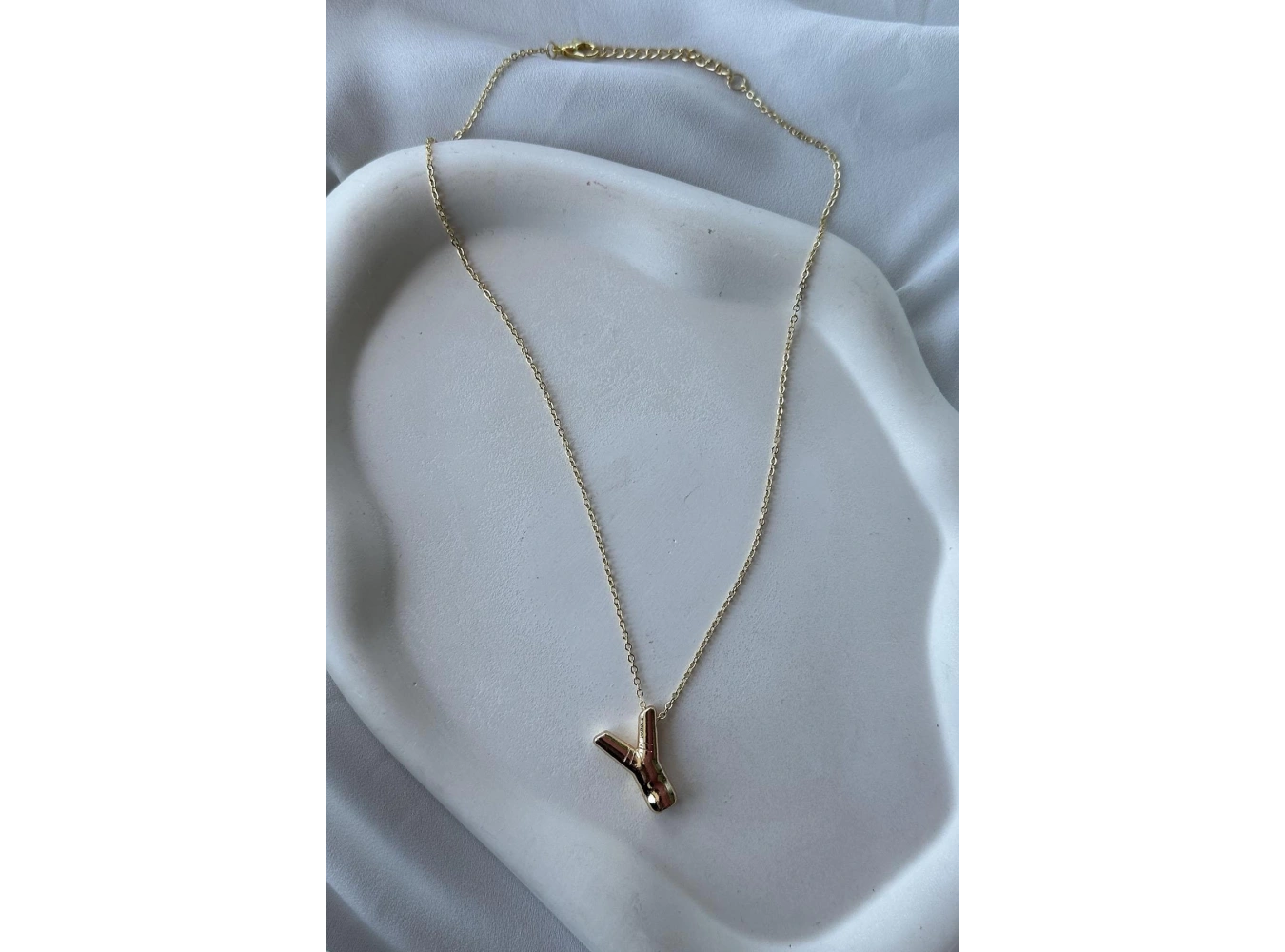 Altın Renk Y Harf Balon Kolye