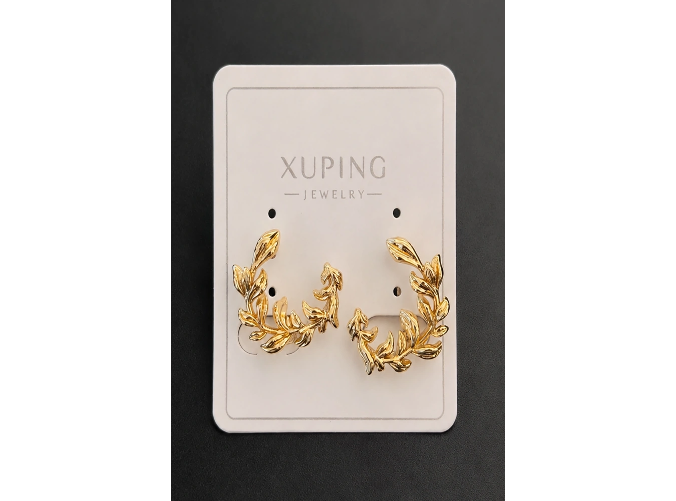 Altın Renk Yaprak Figürlü Çelik  Xuping Küpe (Çift)