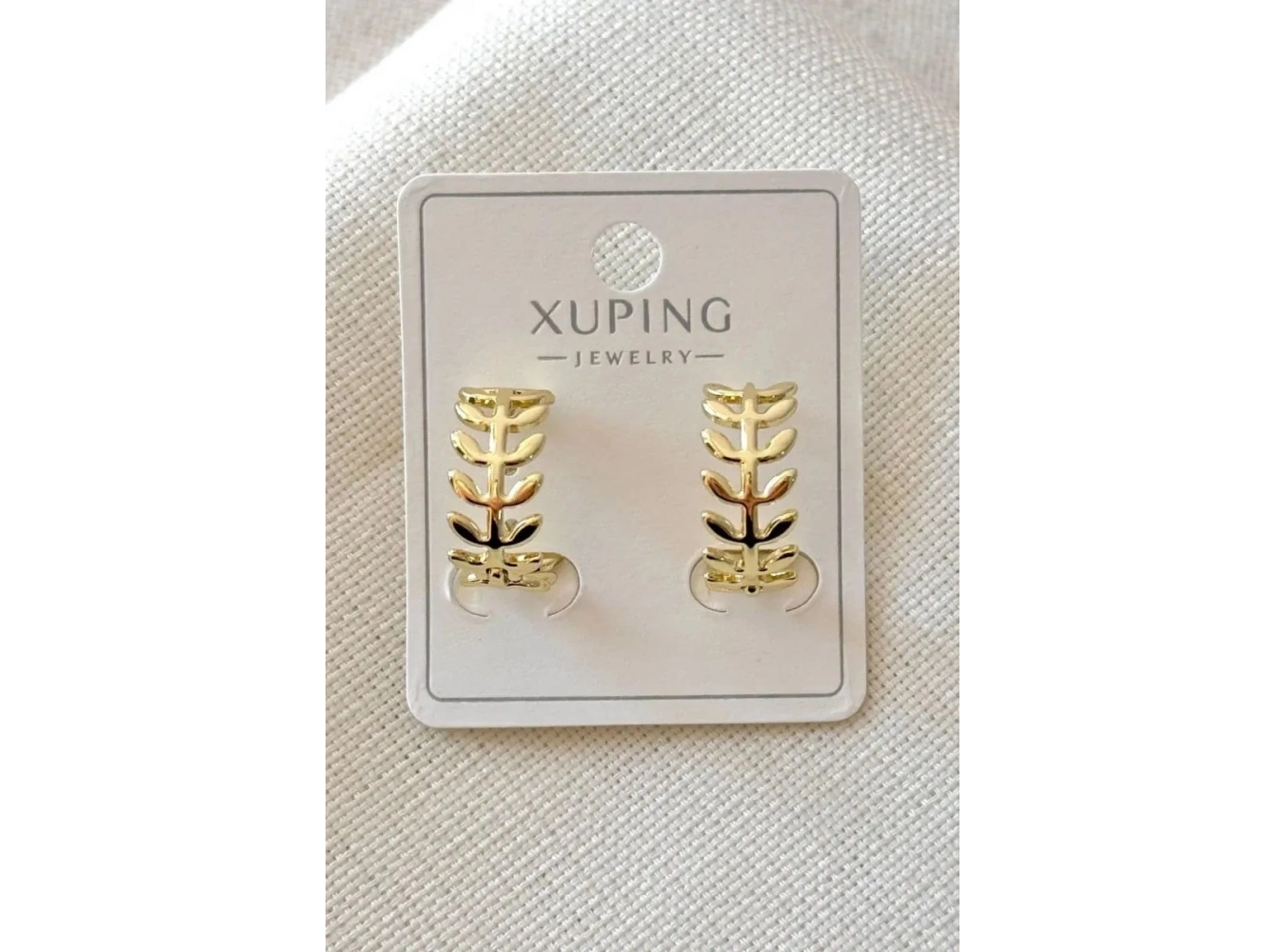 Altın Renk Yaprak Figürlü Xuping Halka Küpe (Çift)