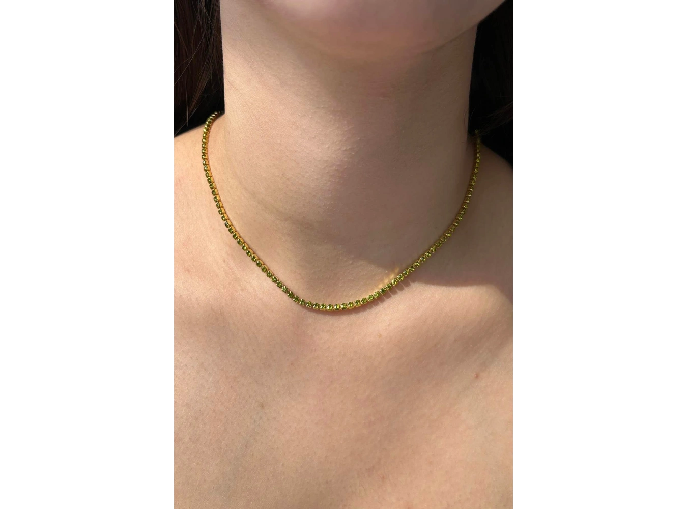 Altın Renk Yeşil Taşlı Su Yolu Kolye