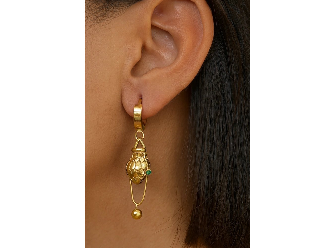 Altın Renk Yılan Figürlü Çelik Küpe (Çift)