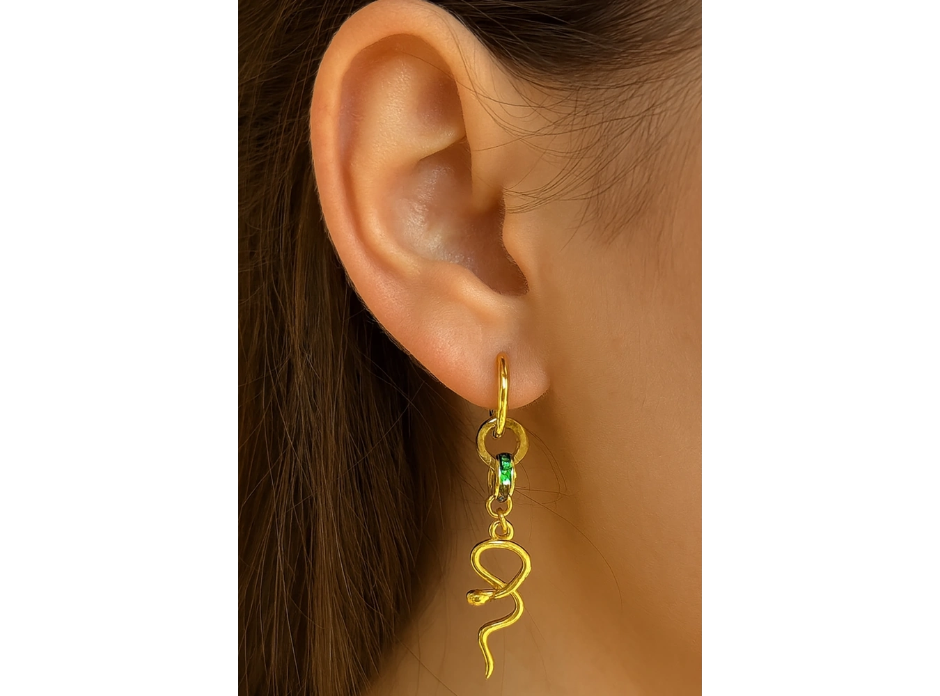 Altın Renk Yılan Figürlü Çelik Küpe (Çift)