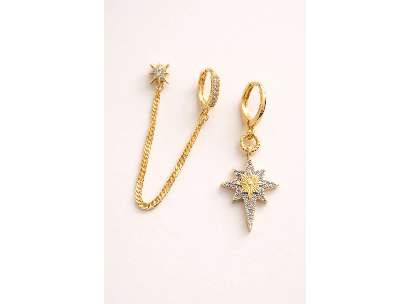 Altın Renk Yıldız Figürlü 3lü Küpe Set