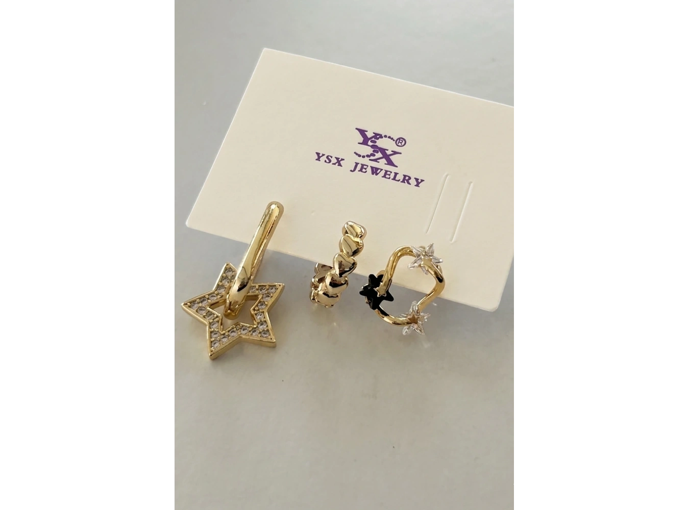Altın Renk Yıldız Figürlü 3lü YSX Küpe Set