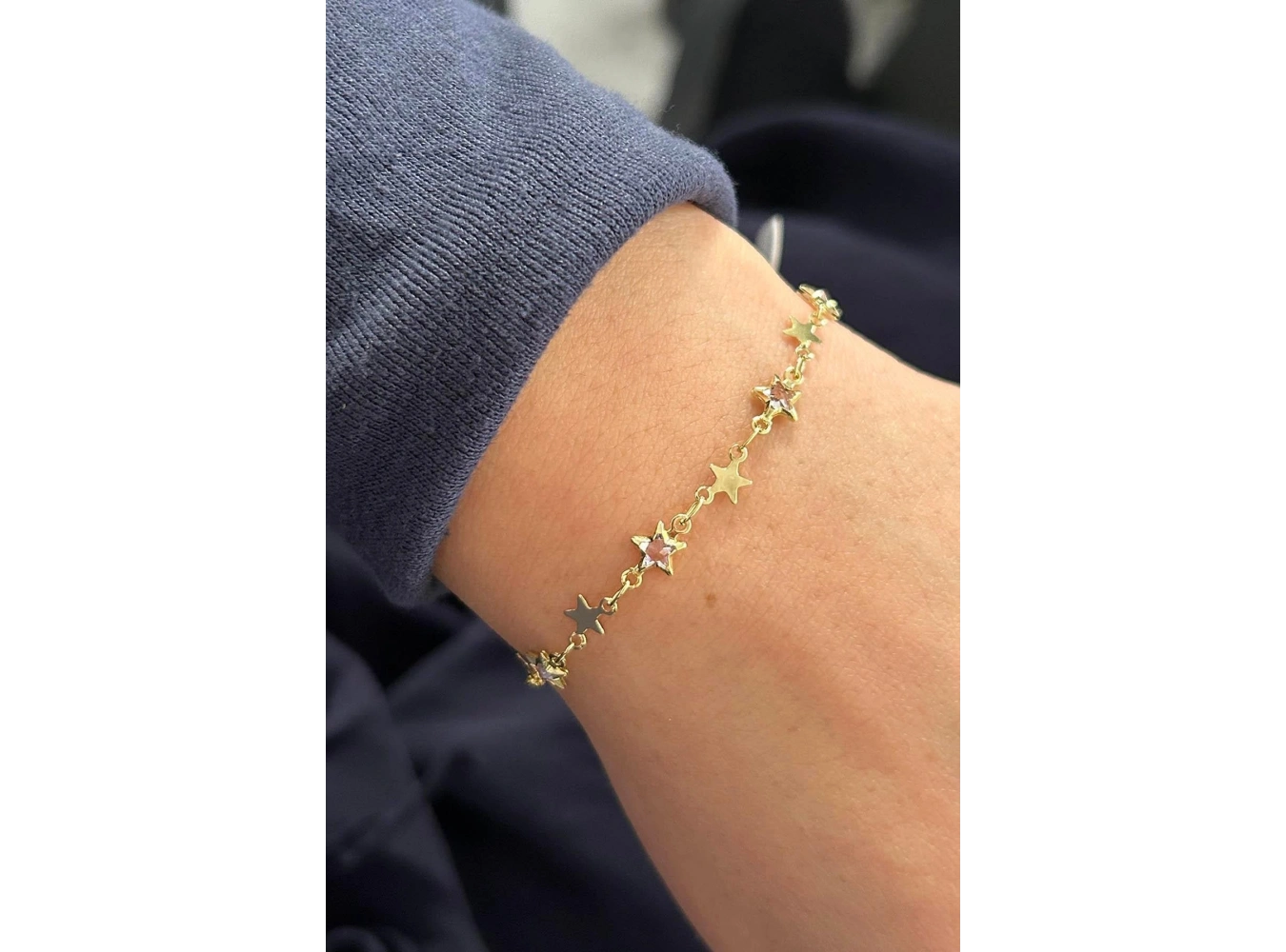 Altın Renk Yıldız Figürlü Bileklik