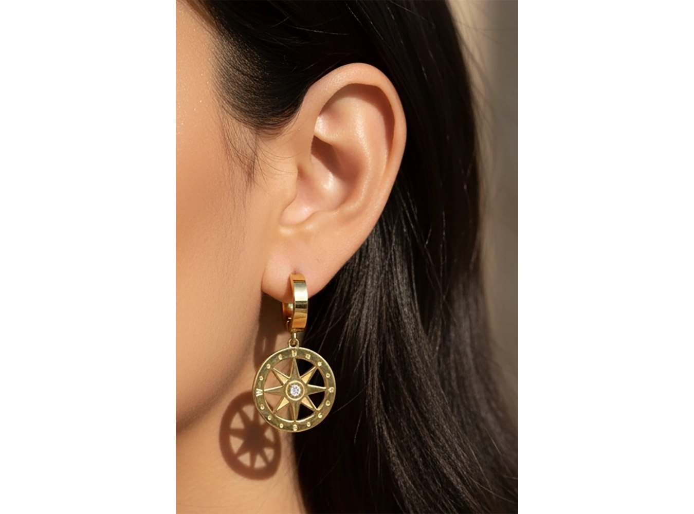 Altın Renk Yıldız Figürlü Çelik Küpe (Çift)