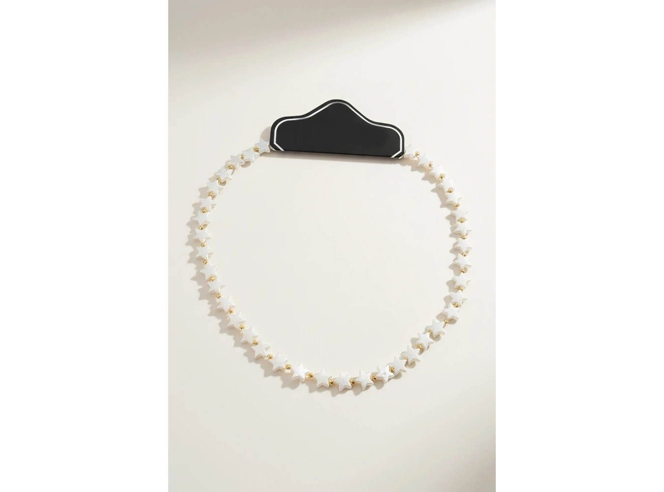 Altın Renk Yıldız Figürlü İnci Kolye