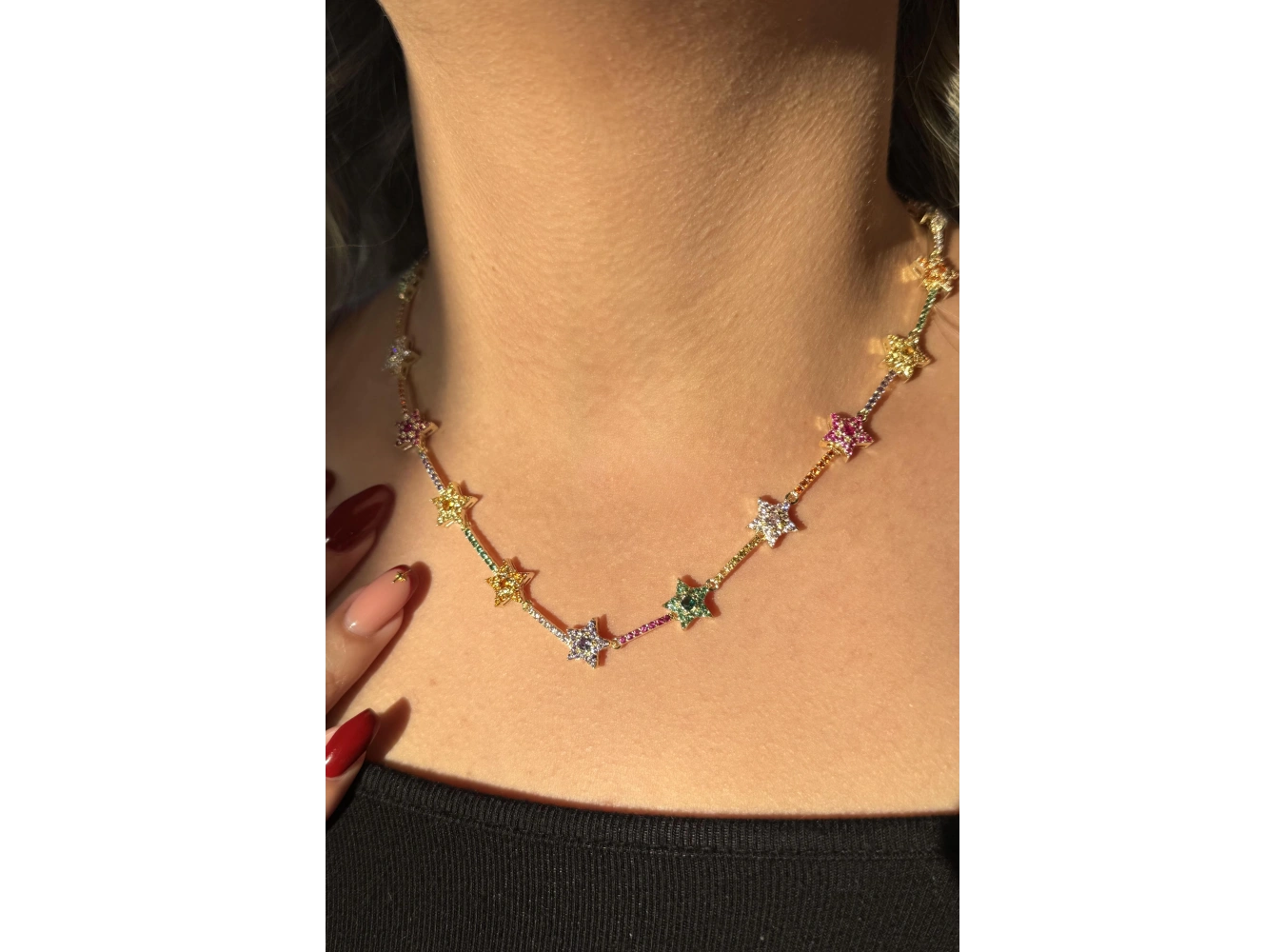 Altın Renk  Yıldız Figürlü Renkli Taş Detaylı Altın Kaplama VİP Kolye