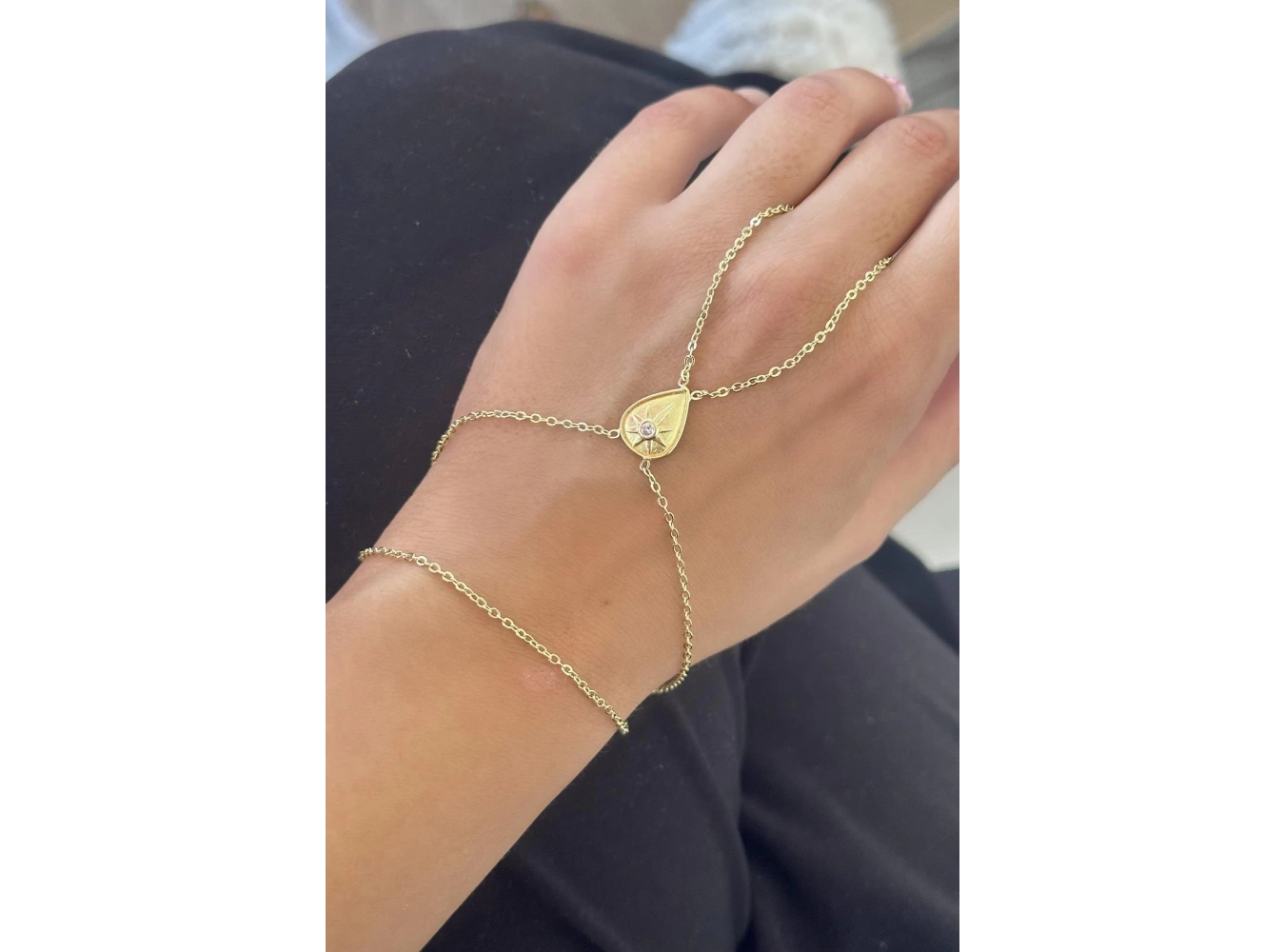 Altın Renk Yıldız Figürlü Şahmeran