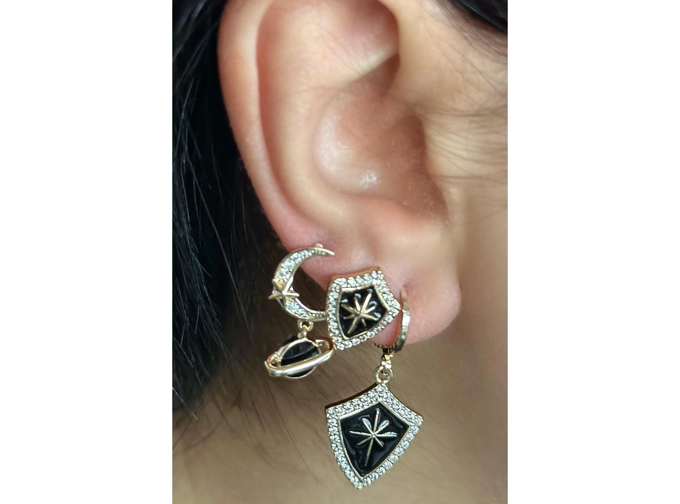 Altın Renk Yıldız Figürlü VİP 3lü YSX Küpe Set