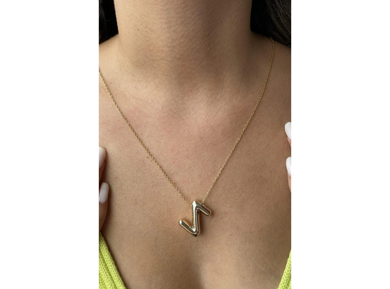 Altın Renk Z Harf Çelik Balon Kolye