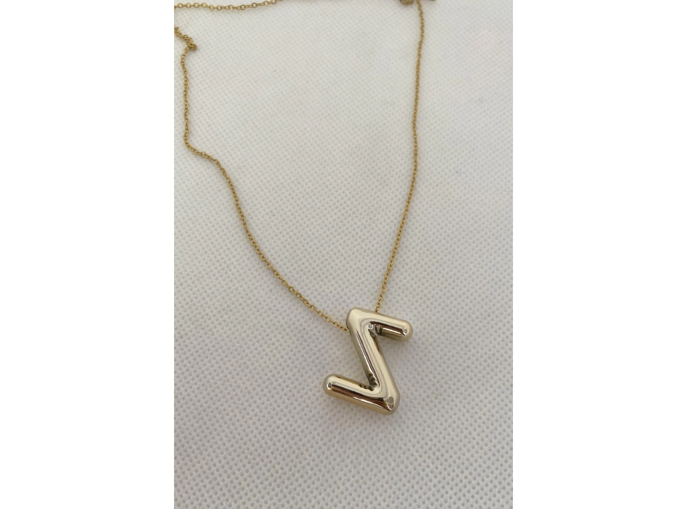 Altın Renk Z Harf Çelik Balon Kolye