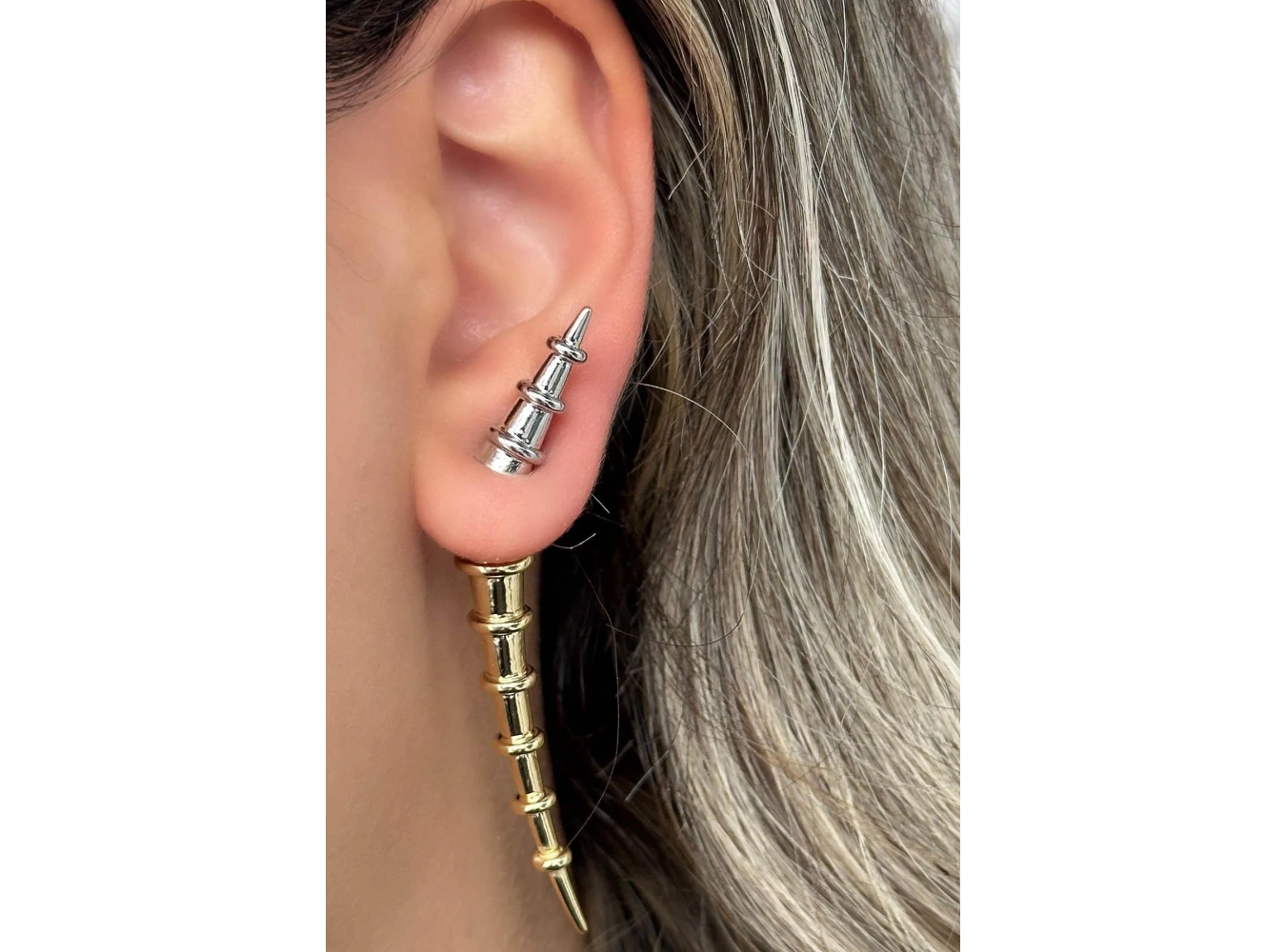 Altın Ve Gümüş Renk 14K Altın Kaplama TX Küpe (Çift)