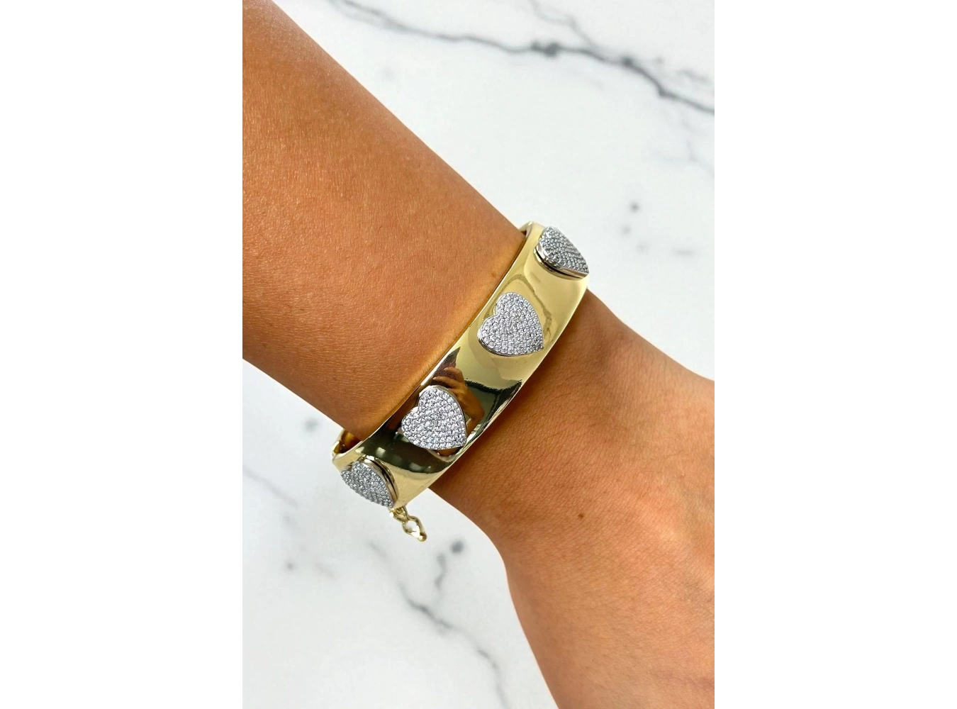 Altın Ve Gümüş Renk Kalp Figürlü Kelepçe Bileklik