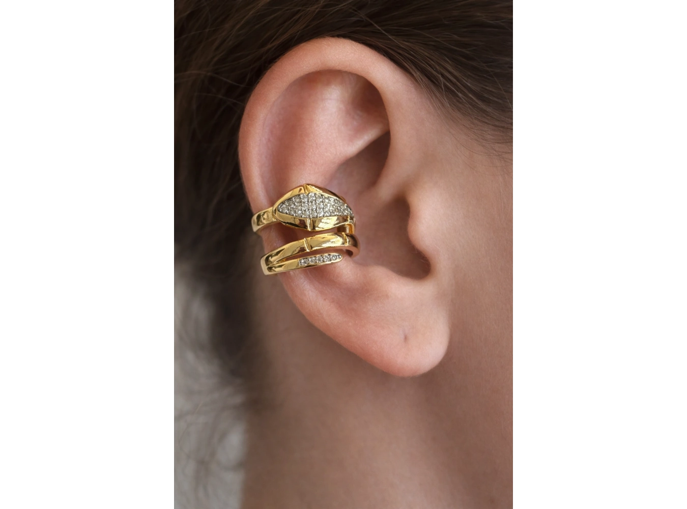 Altın Ve Gümüş Renk Taş Detaylı 14K Altın Kaplama TX Ear Cuff (Tek)