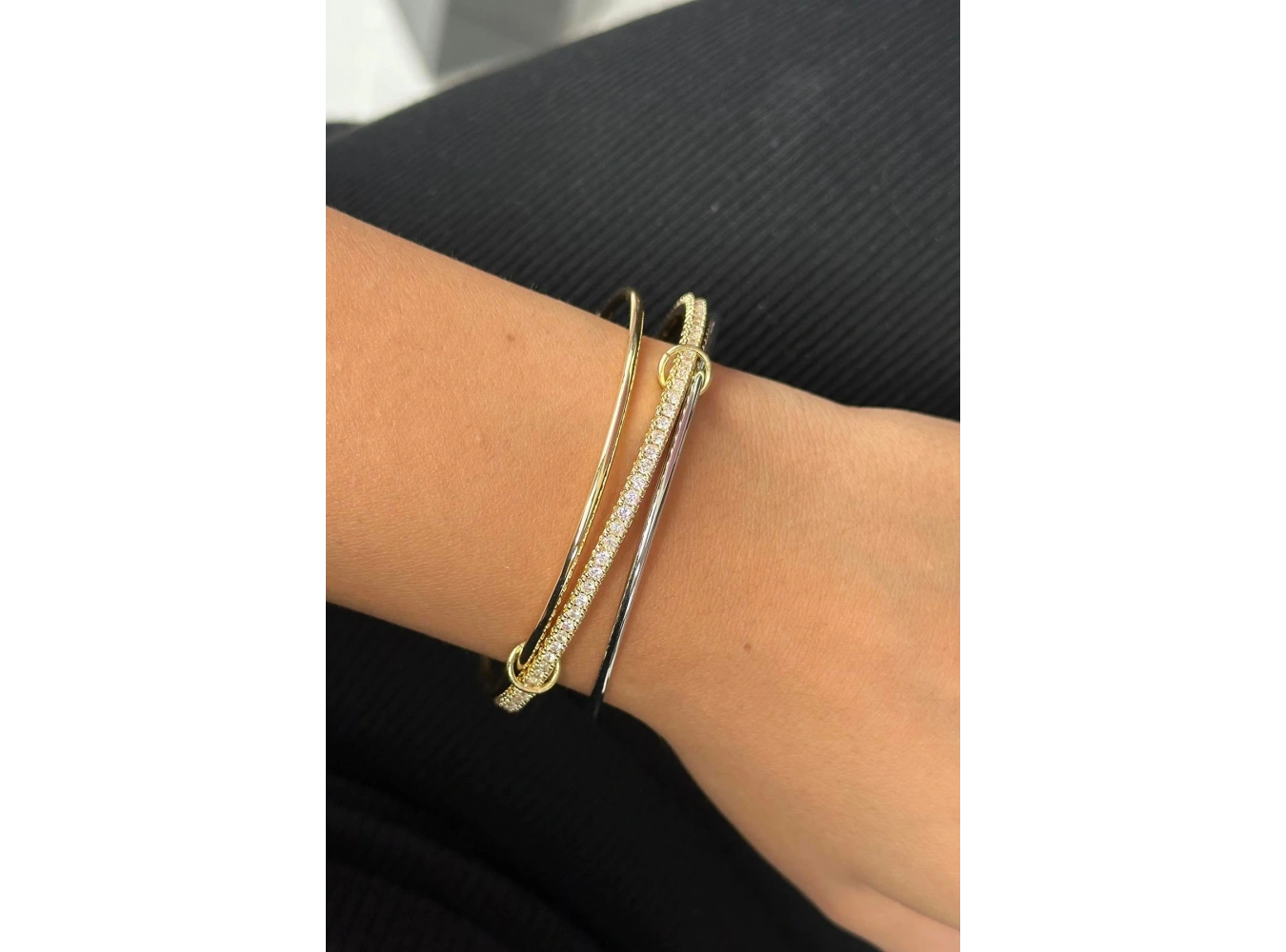 Altın Ve Gümüş Renk Taş Detaylı Üçlü Bilezik