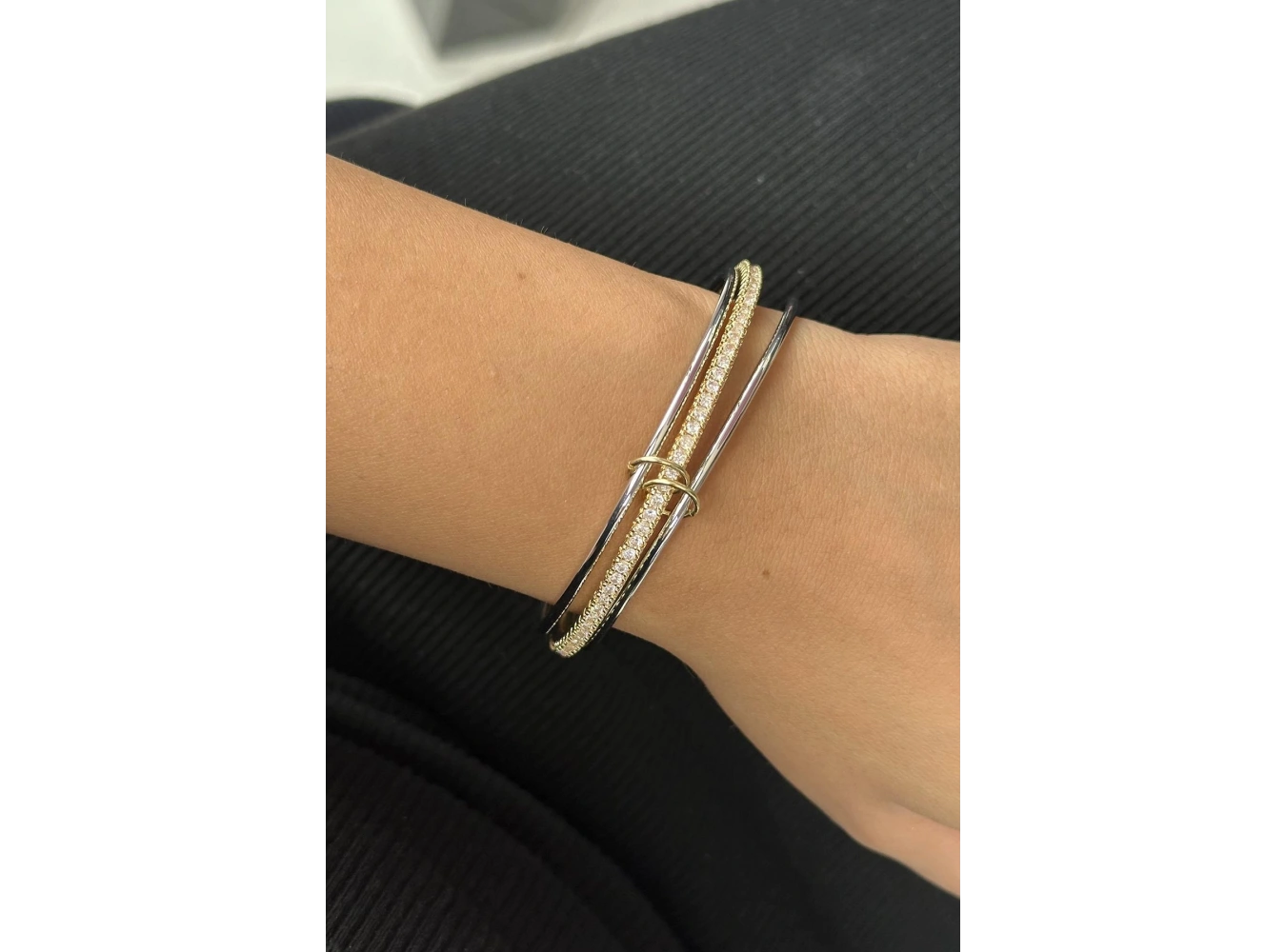 Altın Ve Gümüş Renk Taş Detaylı Üçlü Bilezik