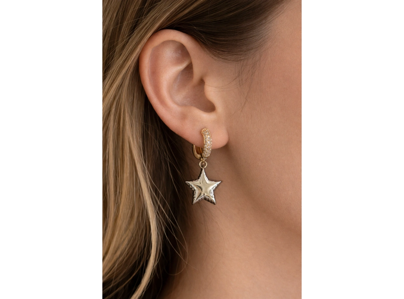 Altın Ve Gümüş Renk Yıldız Detaylı Tx Küpe (Çift)