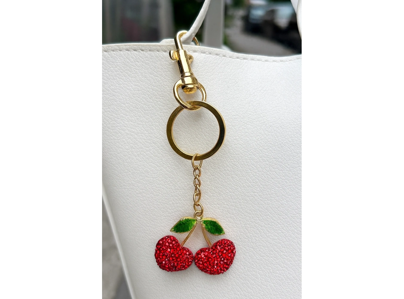Altın Ve Kırmızı Renk Kiraz Figürlü Taş Detaylı Çanta Charm/ Anahtarlık