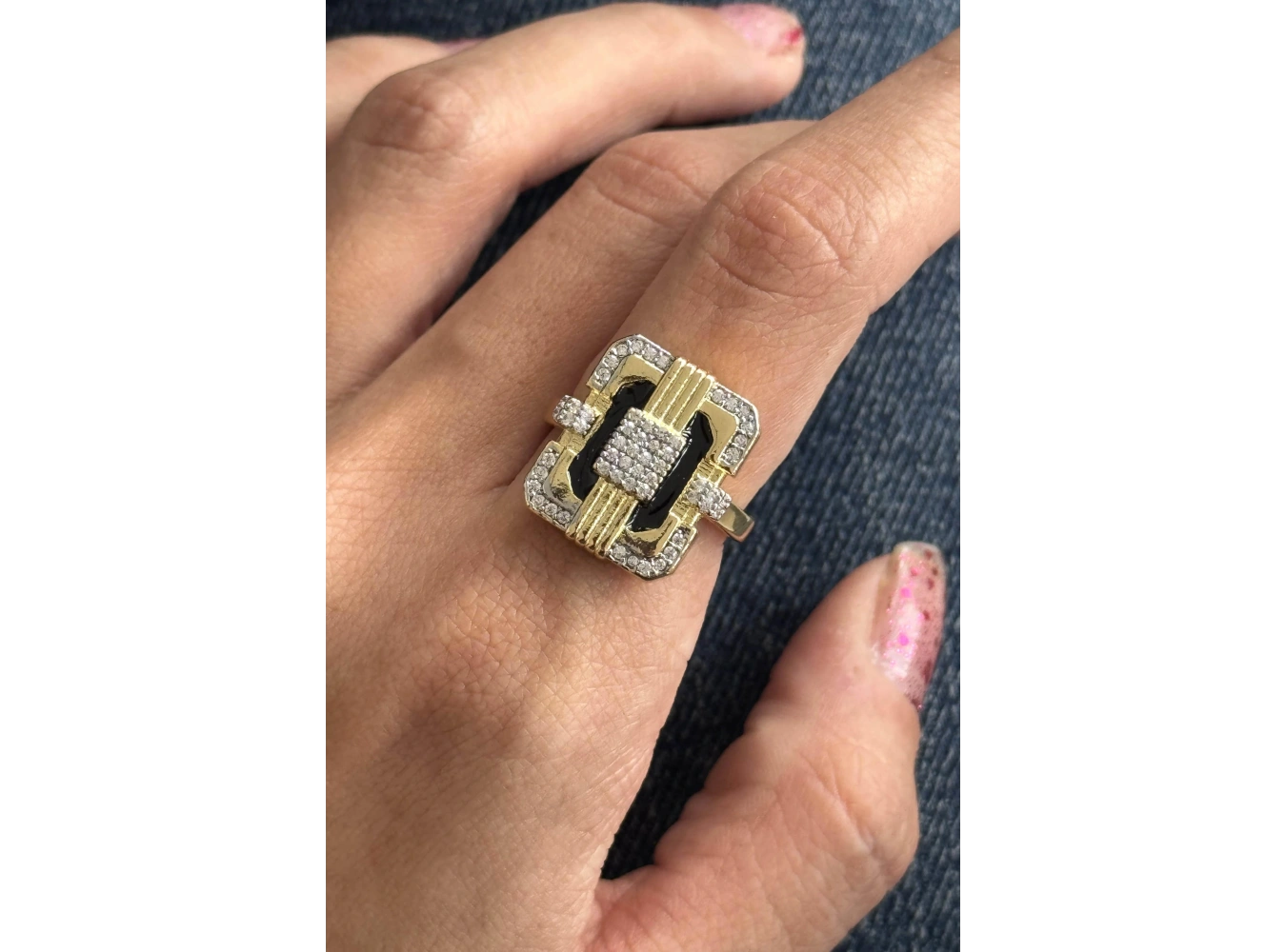 Altın Ve Siyah Renk Taş Detaylı 14K Altın Kaplama Ayarlanabilir Yüzük