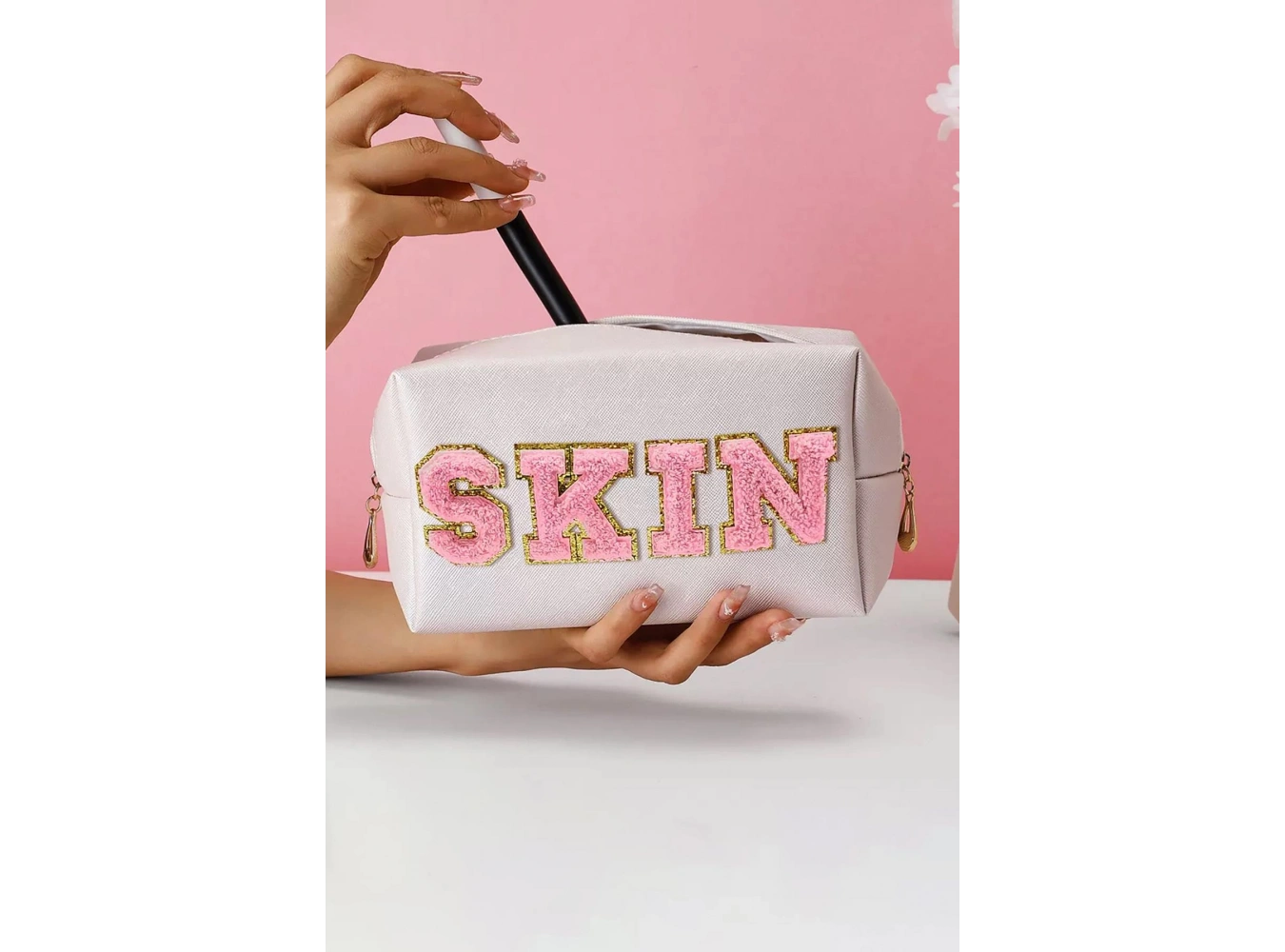 Bej Renk Skın Yazılı Makyaj Çantası