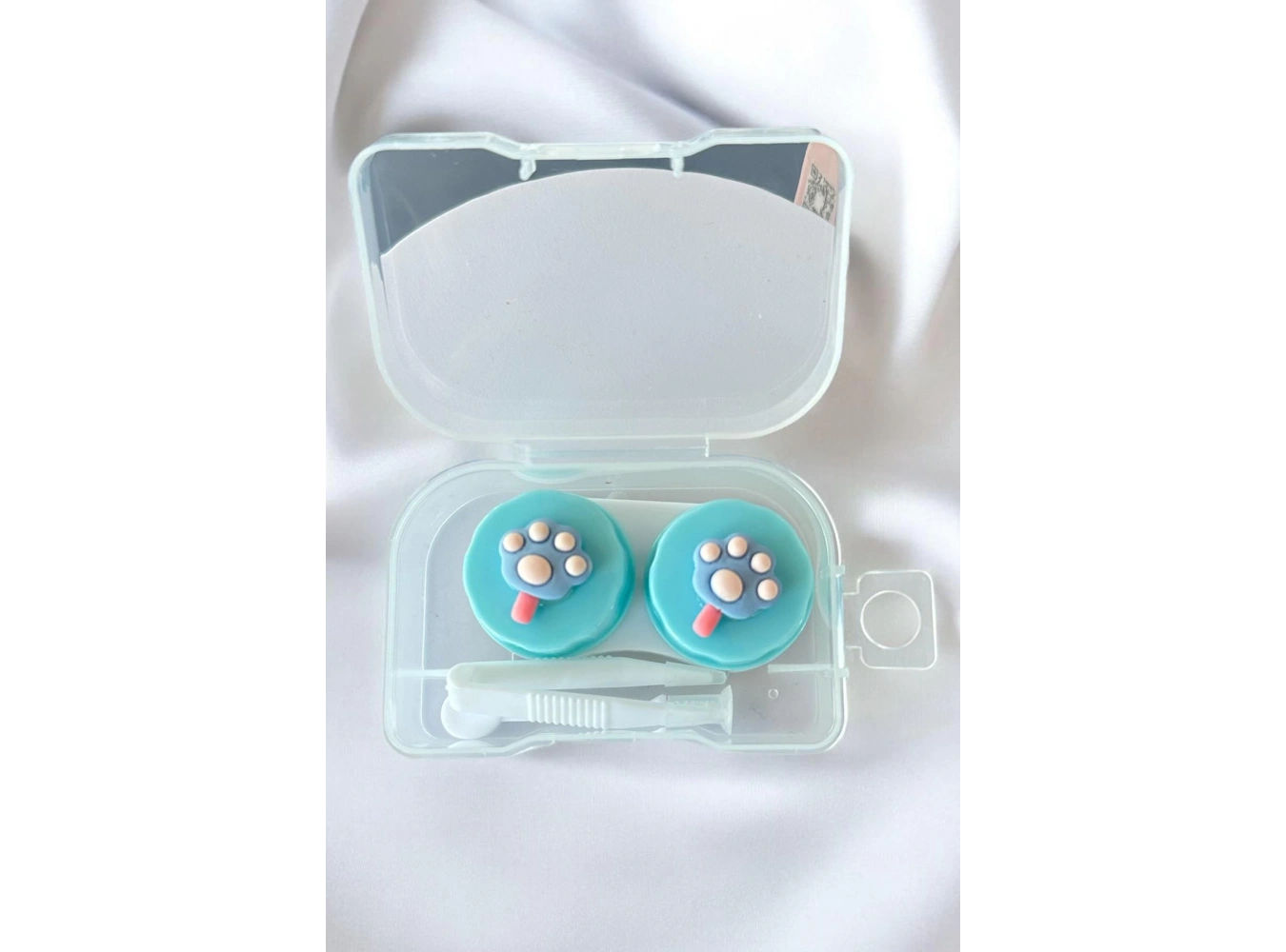 Beyaz Renk Açık Mavi Pati Figürlü Lens Saklama Kutusu