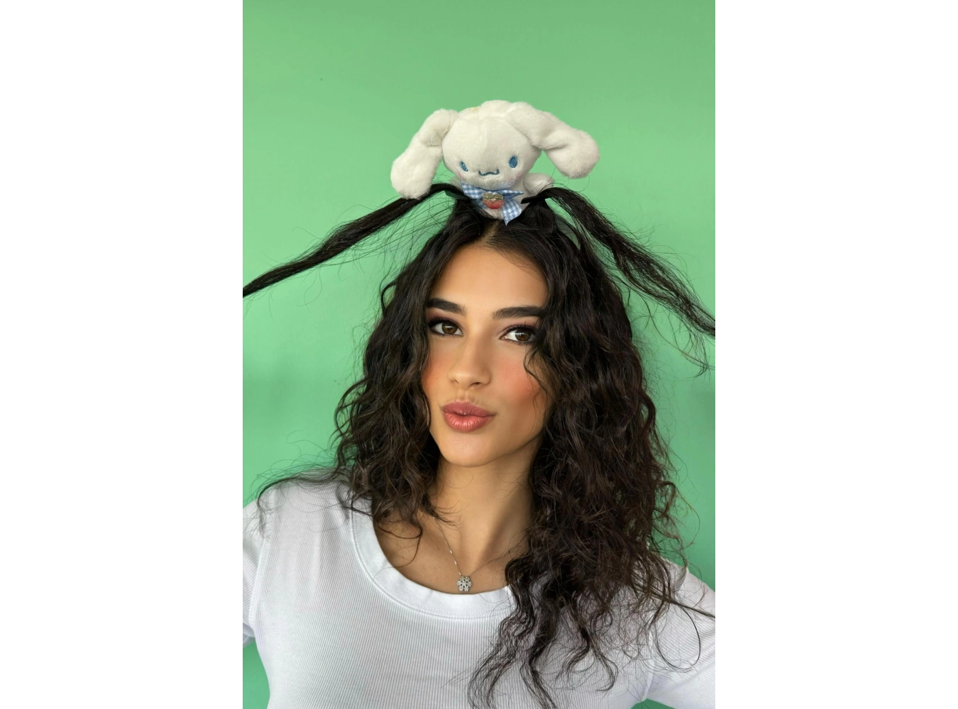 Beyaz Renk Anime Figürlü Perçem Tokası Detaylı Taç