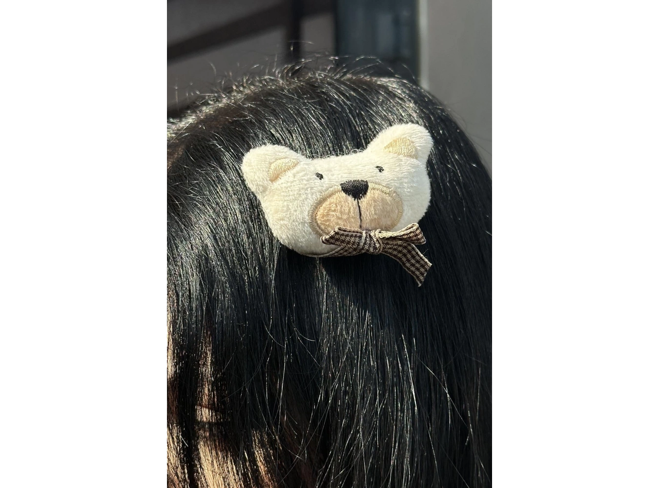 Beyaz Renk Ayıcık Figürlü Yan Toka