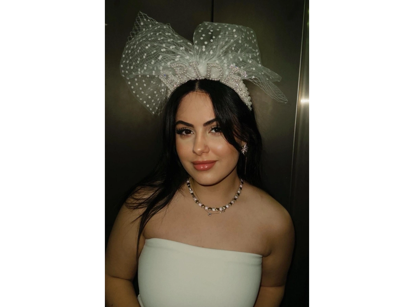 Beyaz Renk Bride Yazılı İnci Detaylı Tüllü Gelin Taç
