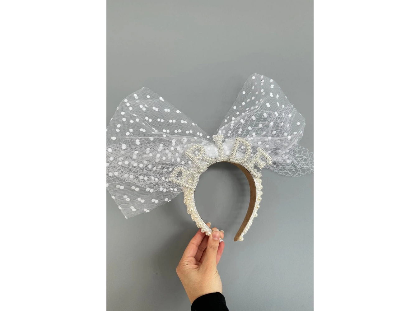 Beyaz Renk Bride Yazılı İnci Detaylı Tüllü Gelin Taç