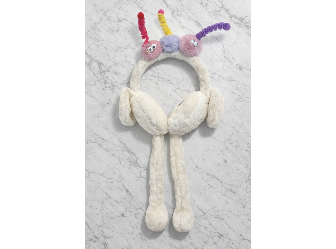 Beyaz Renk Canavar Figürlü Kulakları Oynayan Peluş Kulaklık