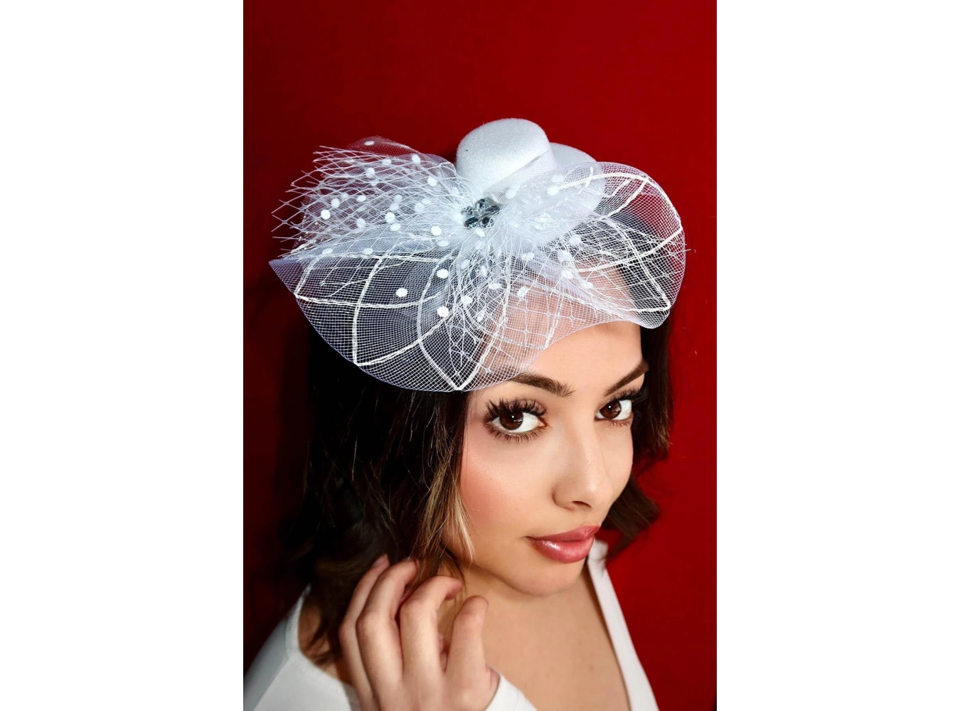 Beyaz Renk Çiçek Detaylı Nikah Şapkası/Vualet Şapka