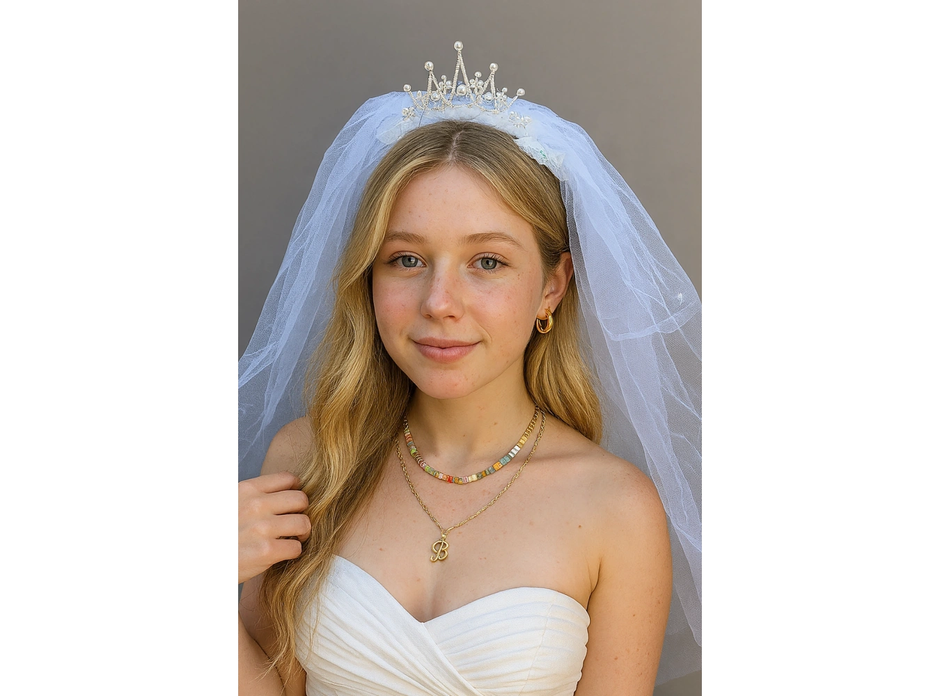 Beyaz Renk Duvak Detaylı Bride To Be Tacı