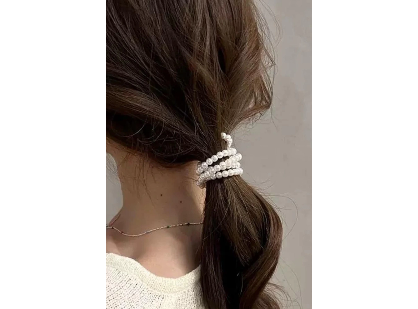 Beyaz Renk İnci Detaylı Saç Aksesuarı