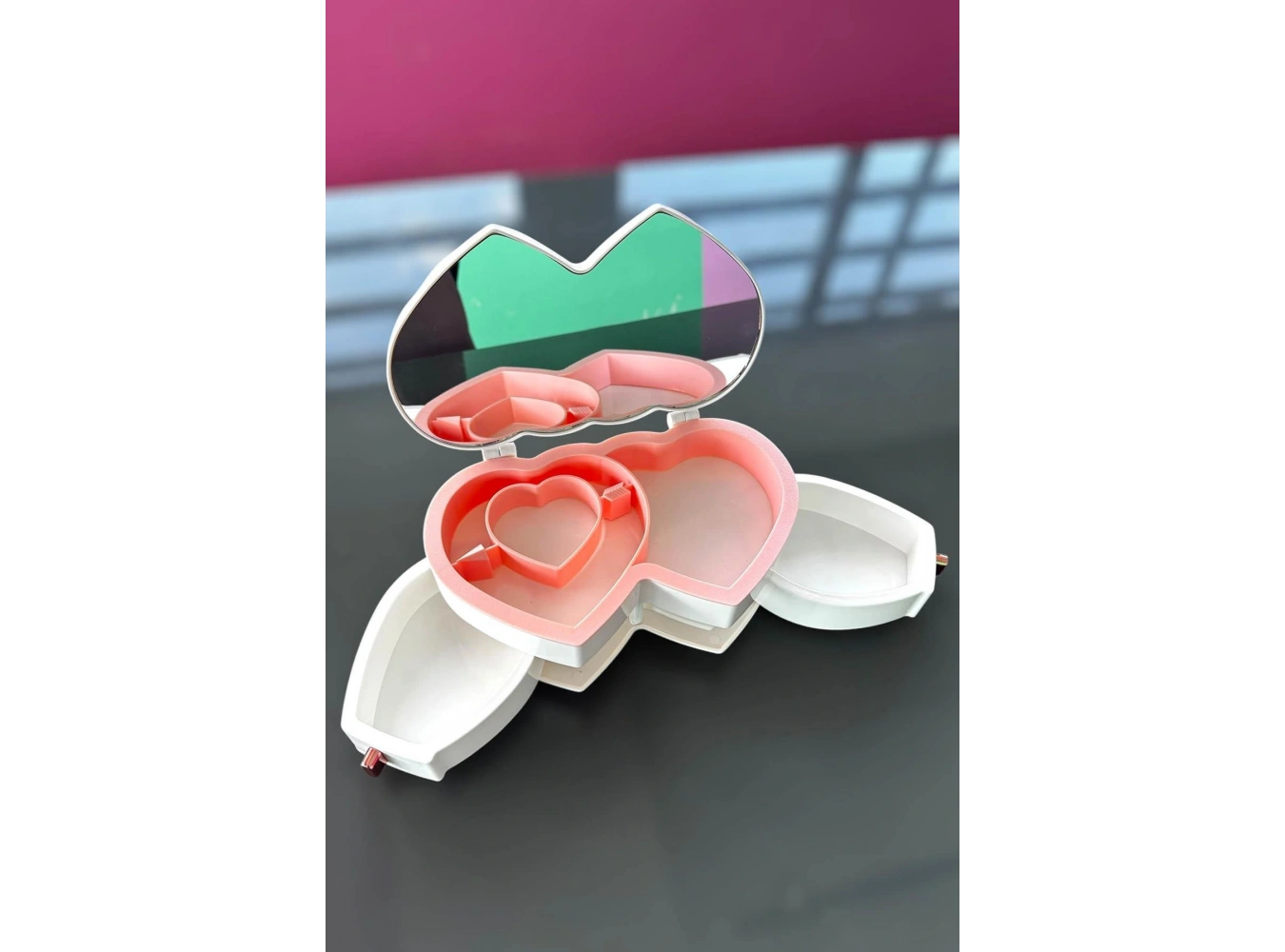Beyaz Renk Kalp Figürlü Aynalı Çekmeceli Takı Organizeri