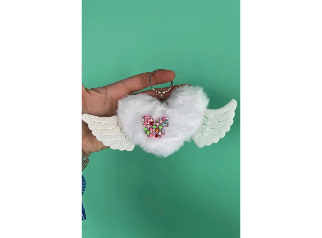 Beyaz Renk Karışık Figürlü Kelebek Detaylı Peluş Anahtarlık