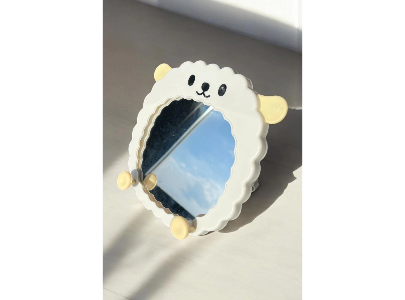 Beyaz Renk Koyun Figürlü Masa Aynası