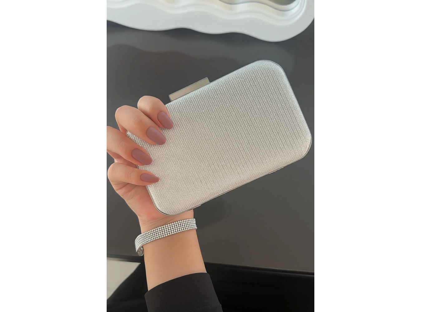 Beyaz Renk Simli Abiye Portföy Çanta