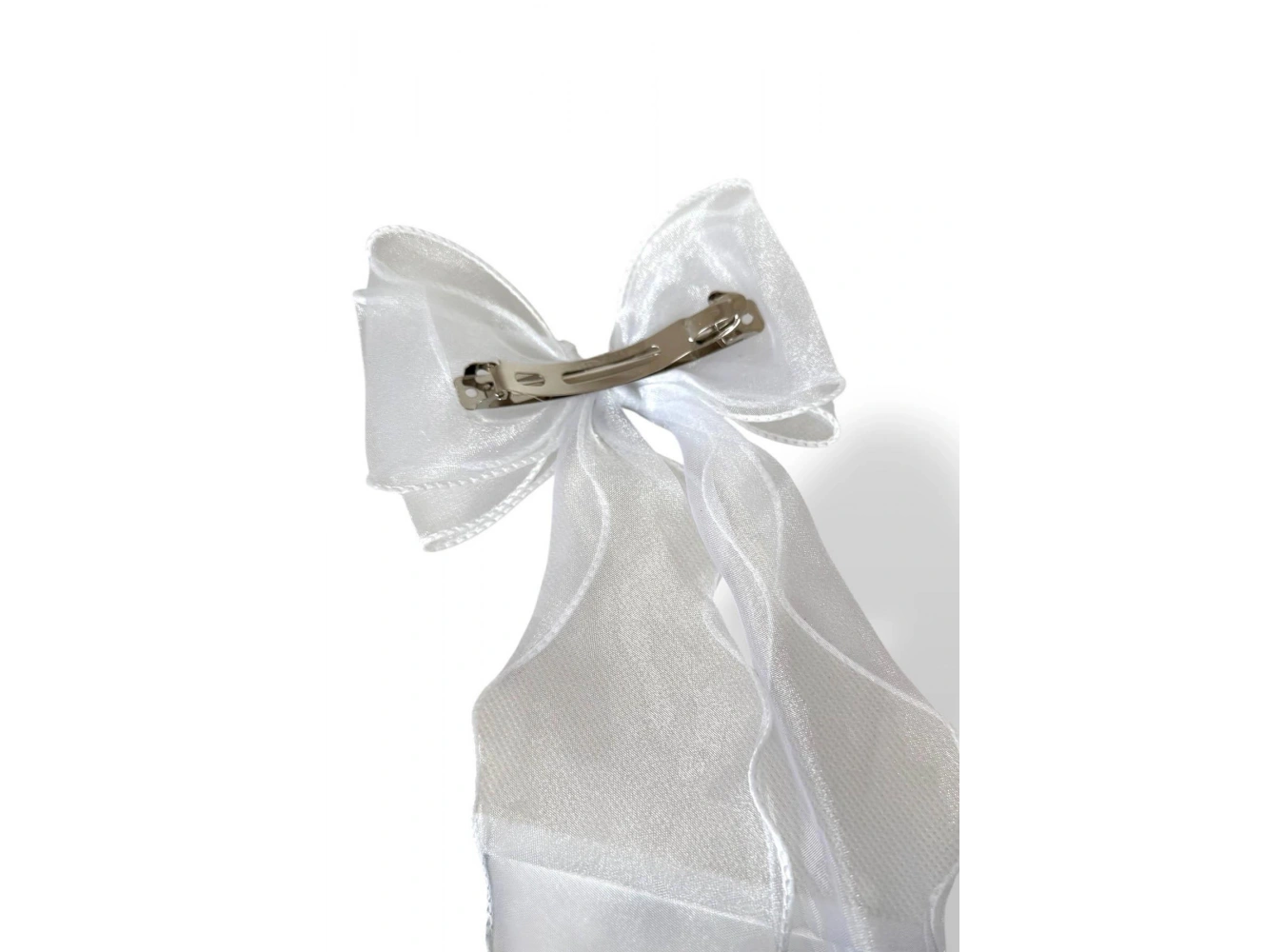 Beyaz Renk Taş Detaylı Kurdele Figürlü Otomat Toka