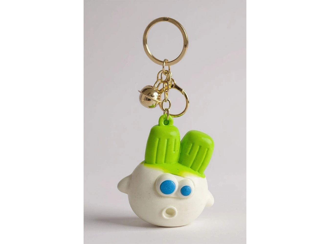 Beyaz Renk Turp Figürlü Anahtarlık