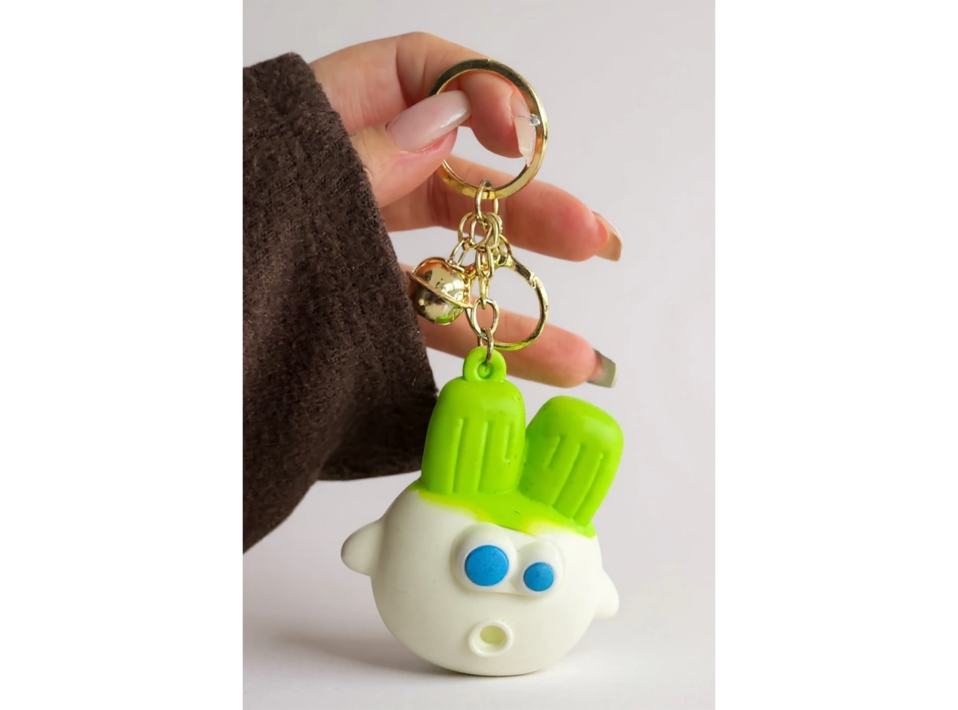 Beyaz Renk Turp Figürlü Anahtarlık