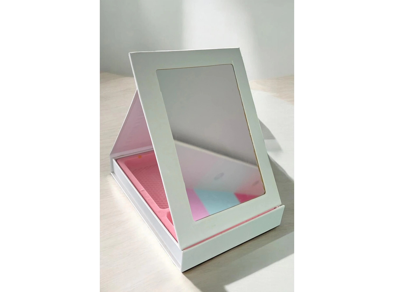 Beyaz Renk Uçurtma Figürlü Ayna Detaylı Takı Organizeri