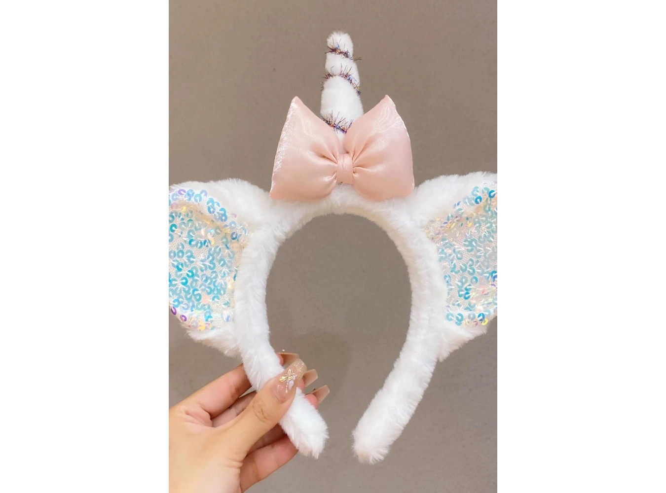 Beyaz Renk Unicorn Figürlü Peluş Taç